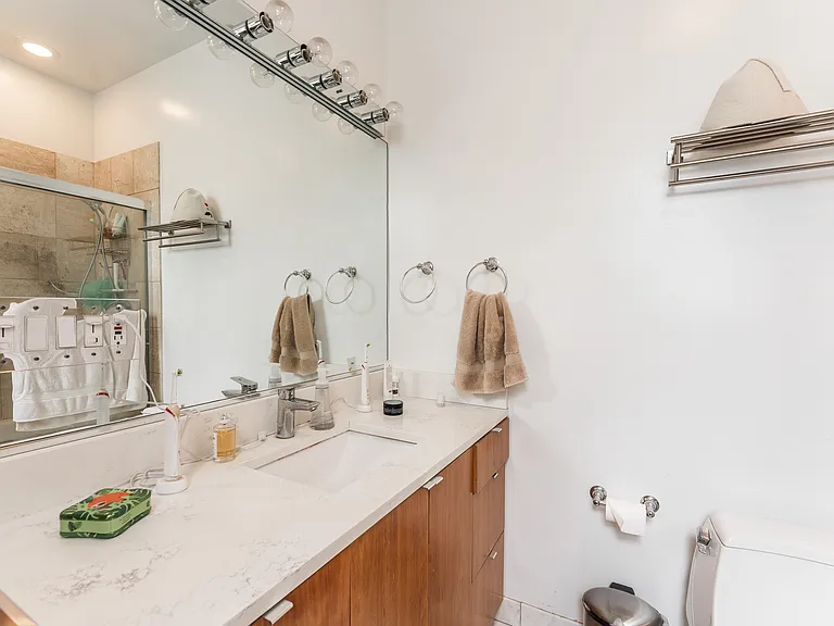 1407 N Wicker Park Ave #1 — Photo 9