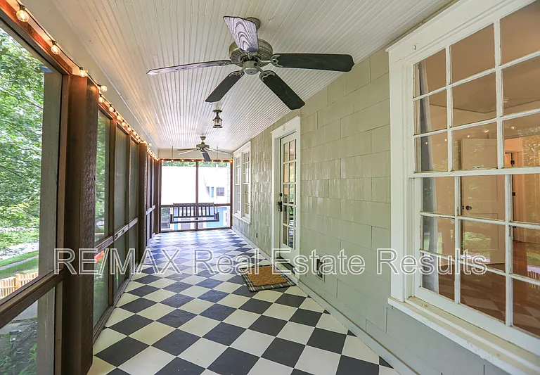 610 N Olive Ave — Photo 8