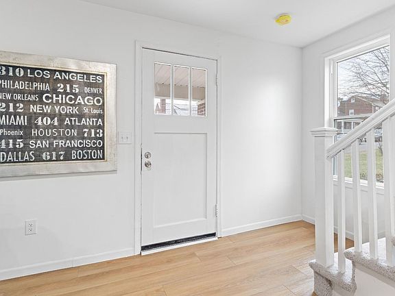 4th image of 2207 Park Pl