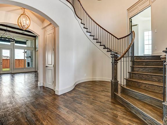 5th image of 1401 Latigo Ct