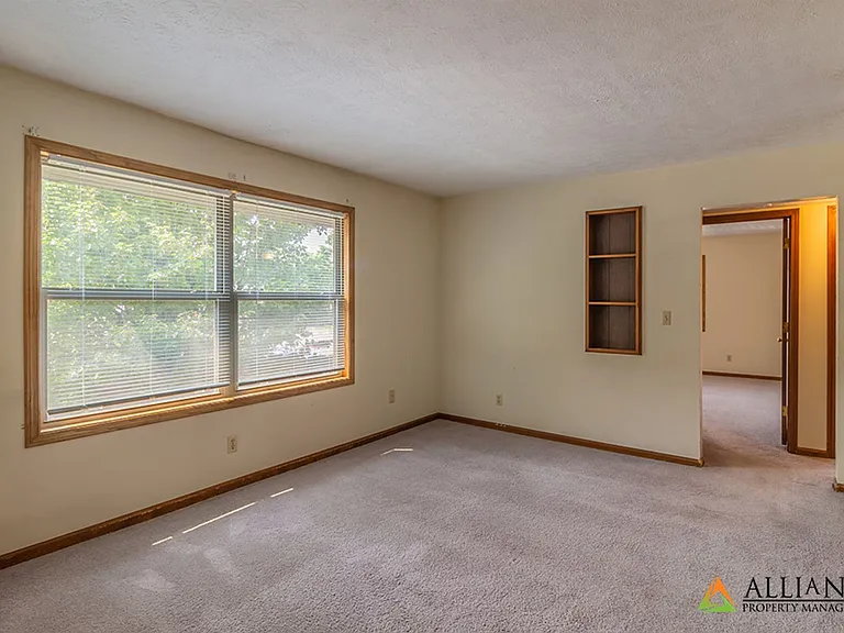 Ninth St. 701 N. — Photo 16