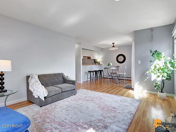 4th image of 1650 Eastridge Dr #4204