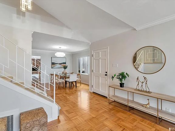 4th image of 46 Dorchester Dr