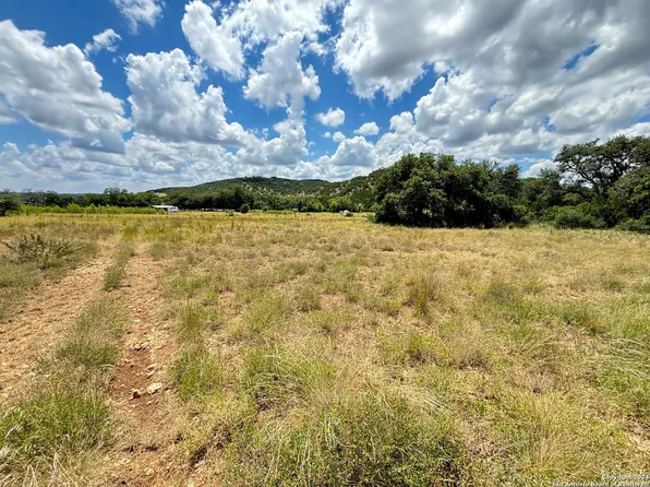 199 Concho Ln LOT 70A, Bandera, TX 78003