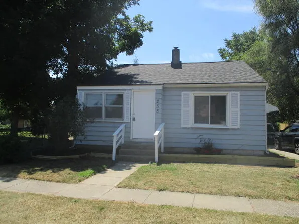 258 Floyd St SW, Wyoming, MI 49548