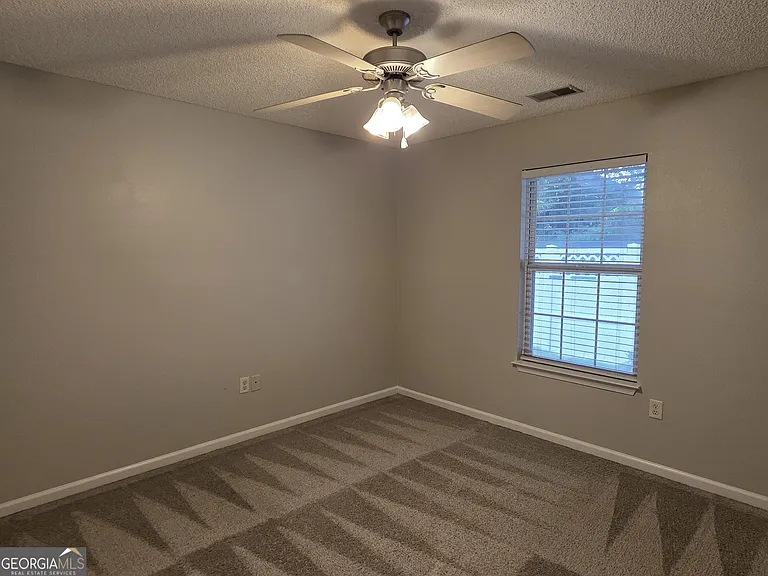 5022 Winfield Dr — Photo 14