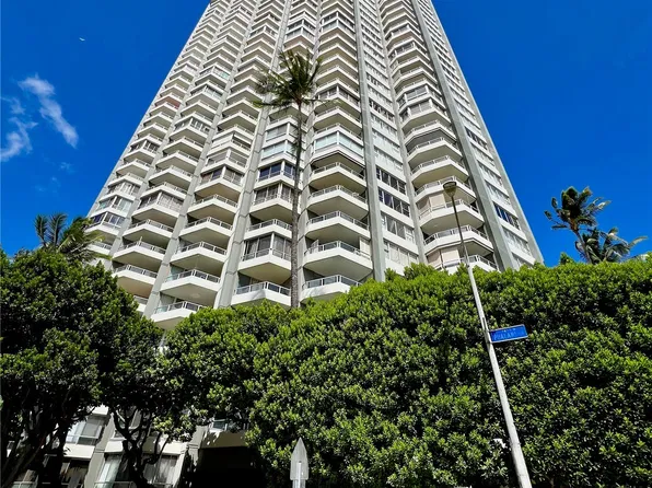 2600 Pualani Way APT 904, Honolulu, HI 96815
