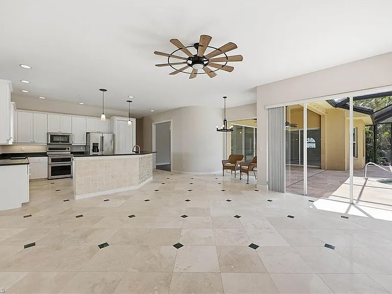 25820 Creekbend Dr — Photo 8