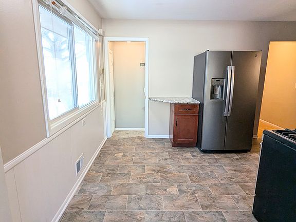 3rd image of 2309 Glenwood Ave #2309