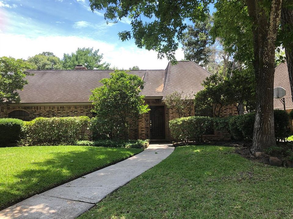 1st image of 2326 Brookdale Dr