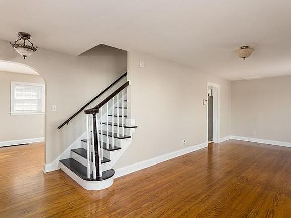 2nd image of 2434 Bradley Ave
