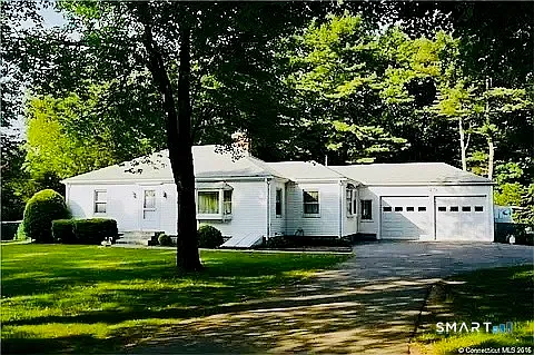 958 Middlesex Tpke — Photo 2