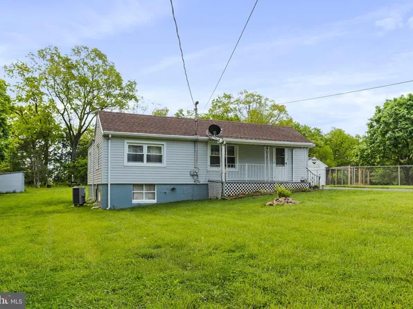 12425 Cedar Ridge Rd, Williamsport, MD 21795