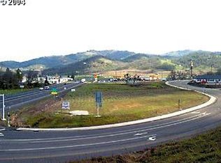 250 Grant Smith Rd, Roseburg, OR 97471