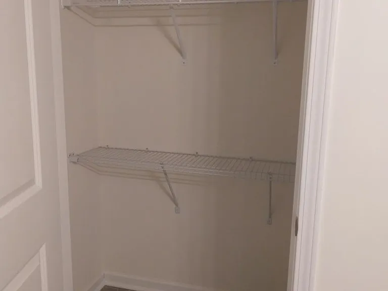 220 Greene Ln — Photo 1