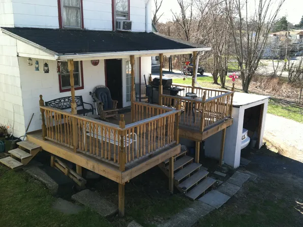 120 W Berkeley St, Uniontown, PA 15401
