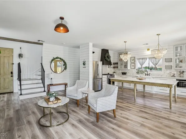 7566 Hope Valley St, Las Vegas, NV 89139