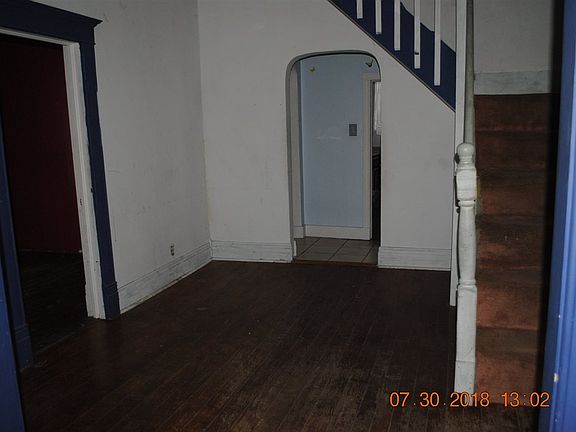 3rd image of 320 N Main St