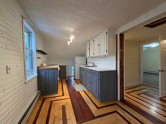 4th image of 45 Thompson St #2