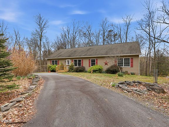 2nd image of 4 Pine Creek Rd