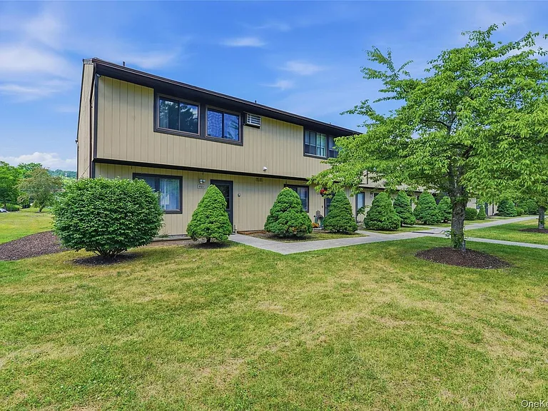 601 Chelsea Cv S — Photo 17