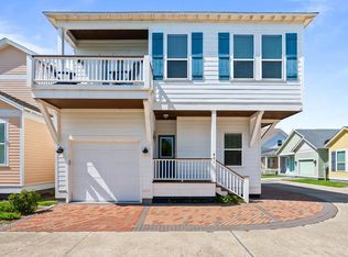401 Sailhouse Way, Rockport, TX 78382