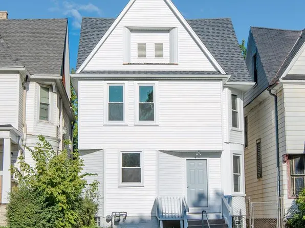 2008 North 35th STREET, Milwaukee, WI 53208