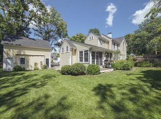 25 Main St, Essex, MA 01929