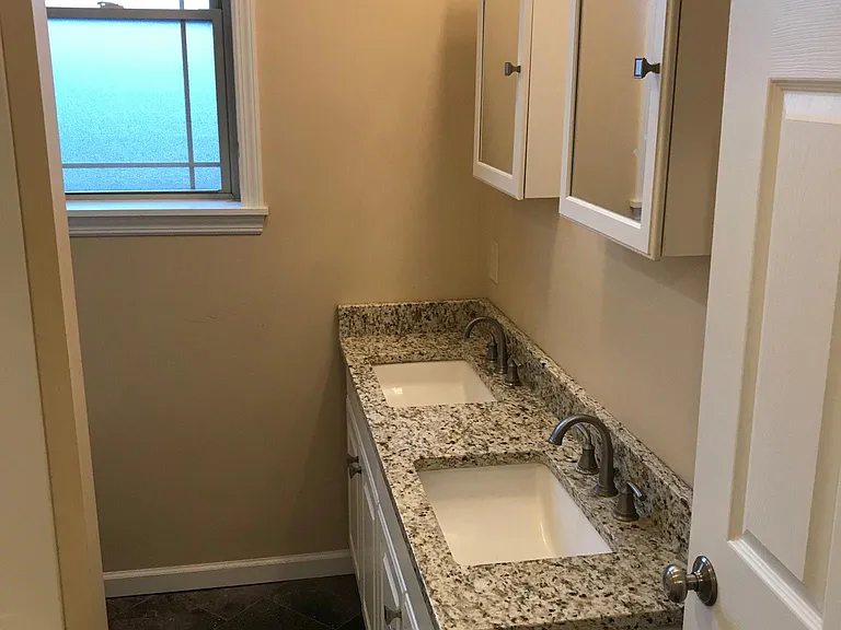 1258 Illinois Ave — Photo 6
