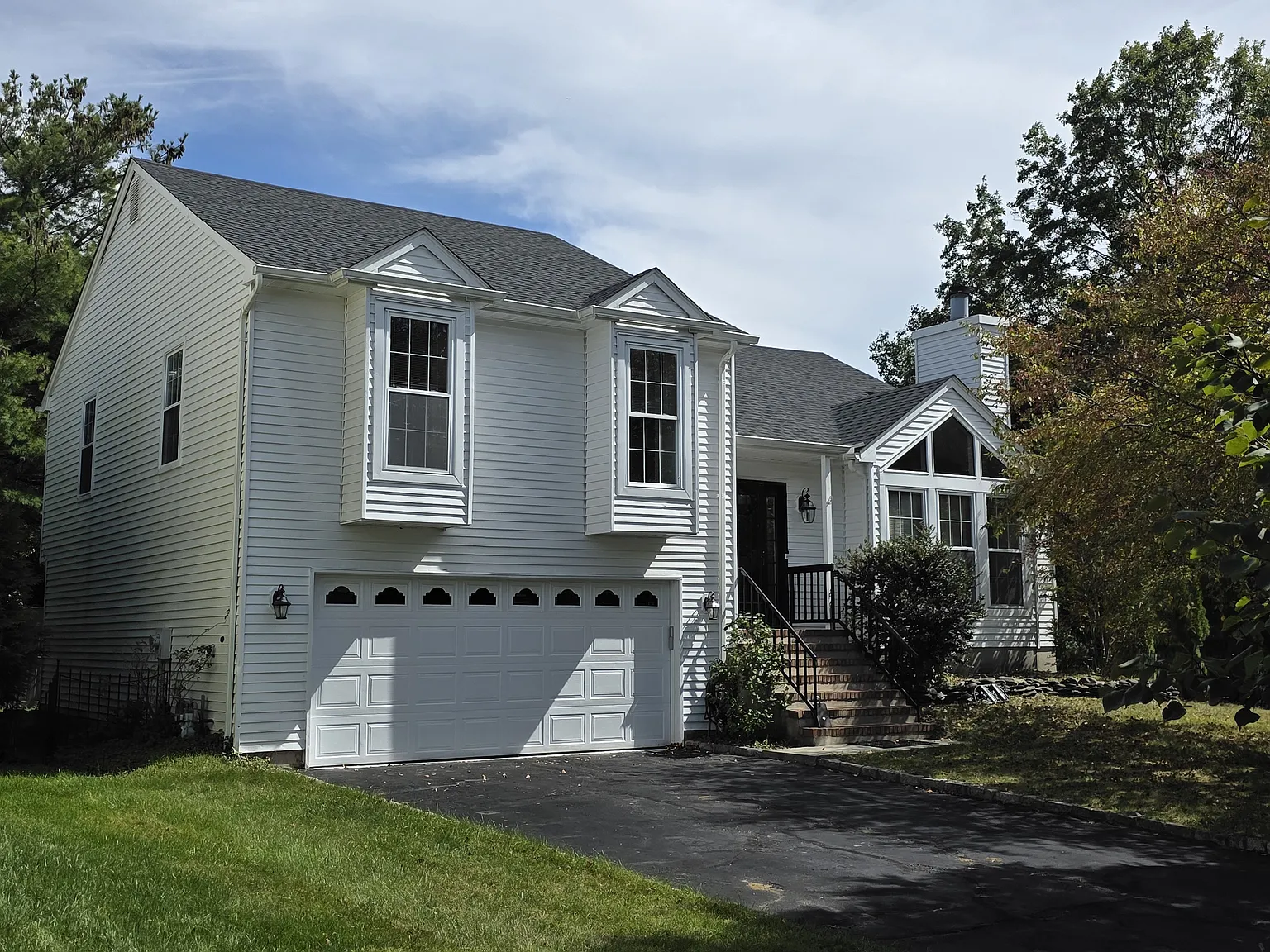 4 bed, 2236 sqft, $3,799 — Photo 1