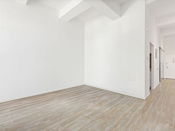 3rd image of 310 E 46th St APT 18G