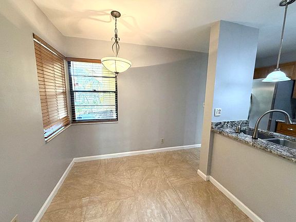 5th image of 12244 Sag Harbor Ct