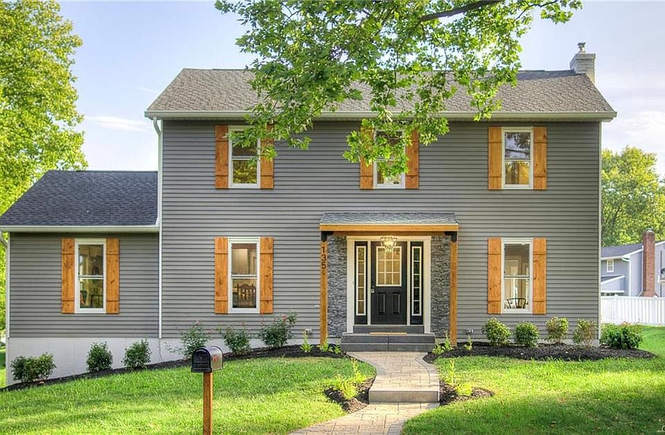 1st image of 135 Applewood Dr