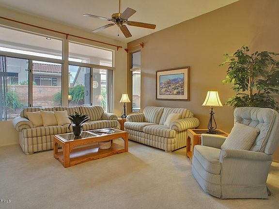 4th image of 909 E Sedona Pl