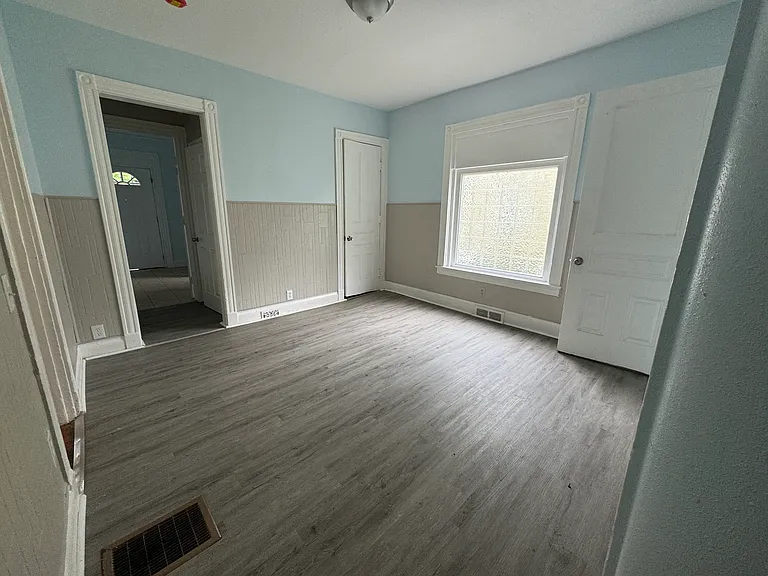 295 Glenwood Ave #1 — Photo 3
