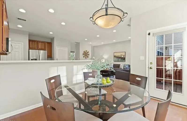 2 bed, $3,550 — Photo 4