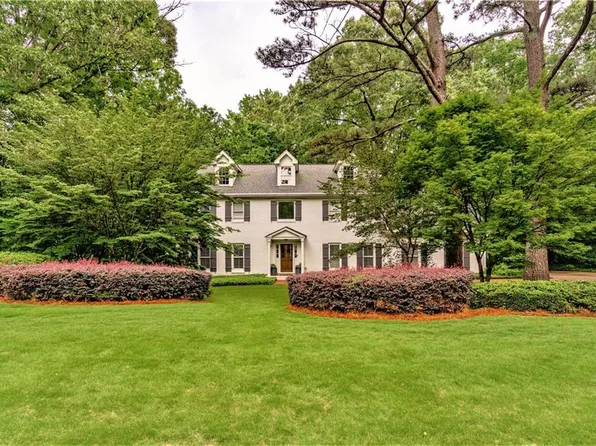45 Cameron Glen Dr, Sandy Springs, GA 30328
