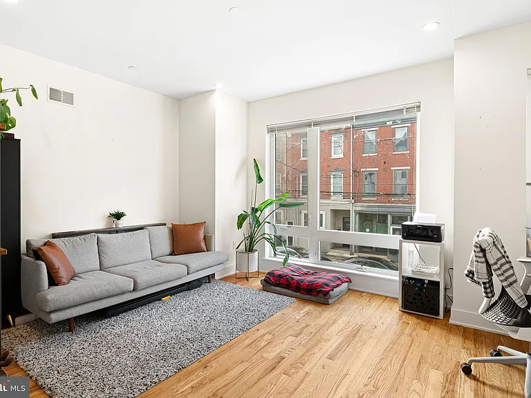 1215 N 5th St #2 — Photo 13