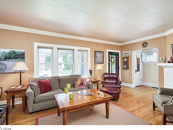 3rd image of 2296 Ogontz Ave