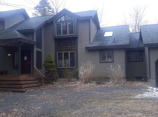 4137 Old Creek Path, Tobyhanna, PA 18466