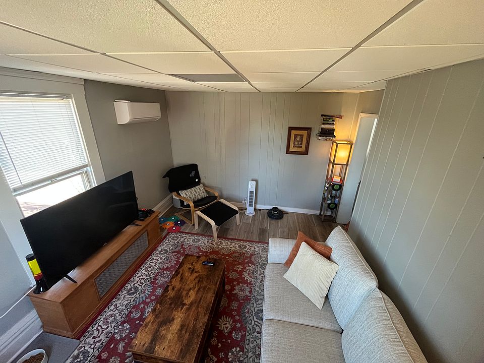 Upstairs Apt Living room