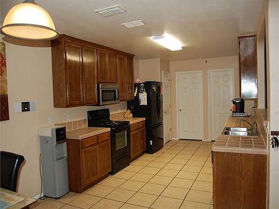 3rd image of 17527 College Port Dr