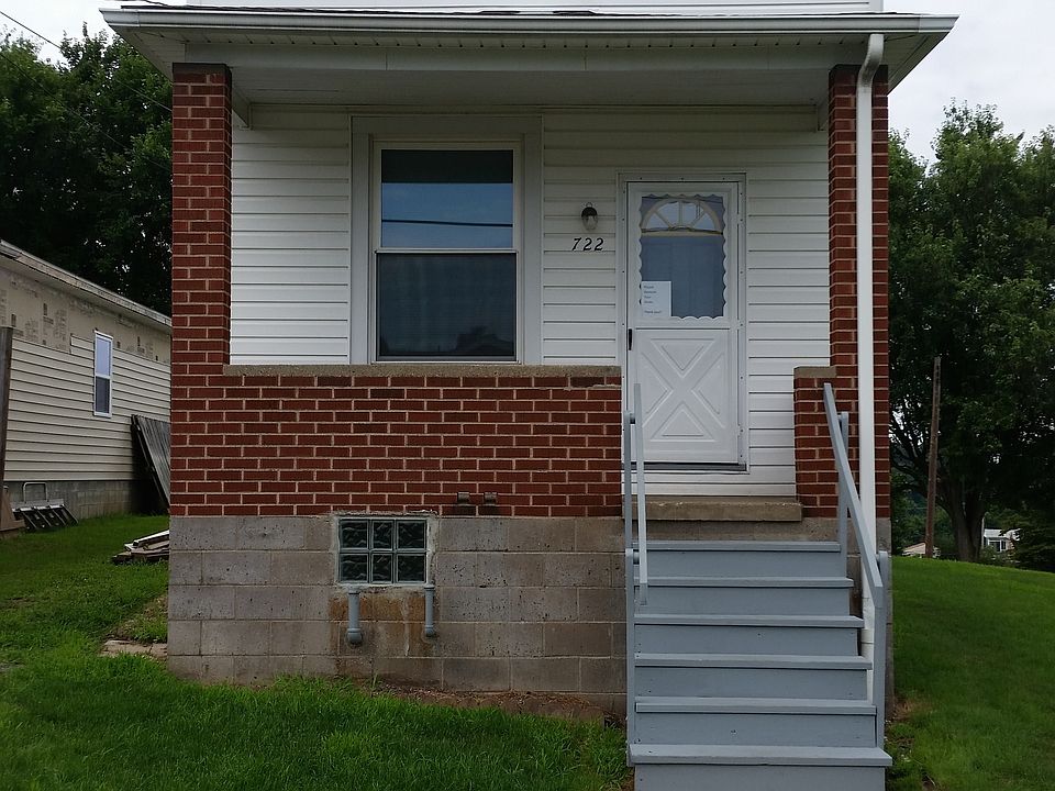 1st image of 722 Warren St