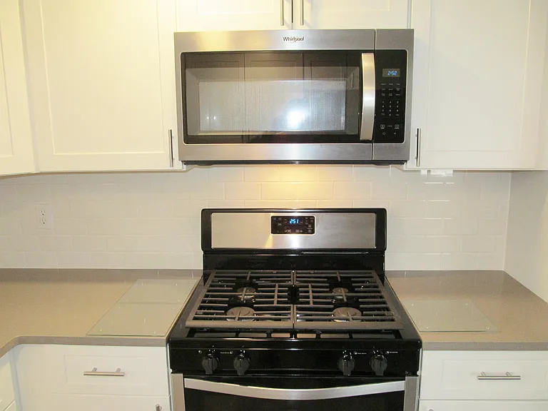 11 Meehan Ave #2 — Photo 4