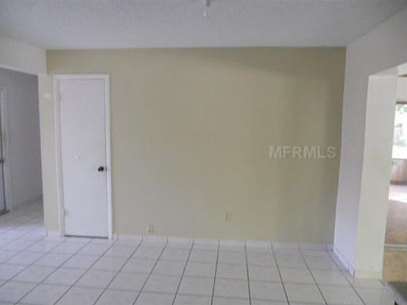 3rd image of 173 Tulpan Dr