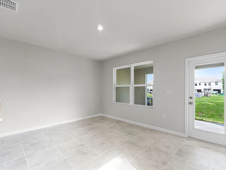 2400 Mercury Way — Photo 16