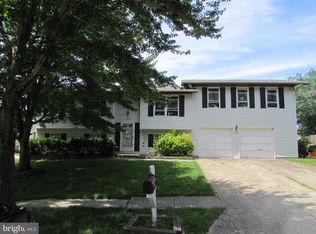 10754 Hollaway Dr, Upper Marlboro, MD 20772