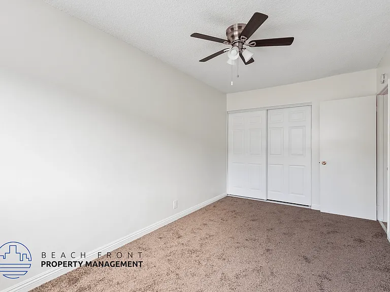 Portofino Apartments — Photo 17