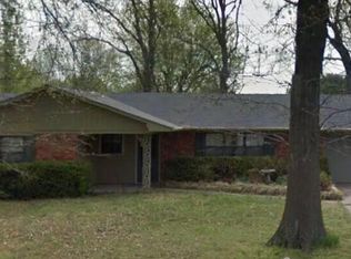 3040 N Sheryl Ave, Fayetteville, AR 72703