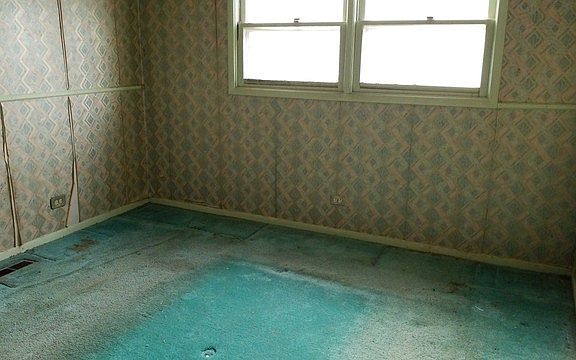 5th image of 19011 Willow Ave